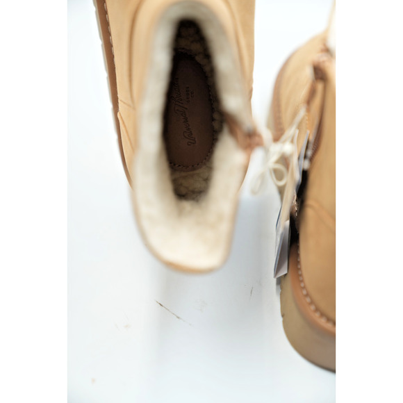 Universal Thread-Women's tan faux‎ suede memory foam size zip boots size 6 - Picture 7 of 8